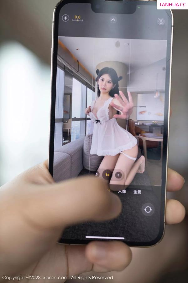   [XiuRen]高清写真图 2023.12.08 No.7789 幼幼 丝袜美腿第37张图片